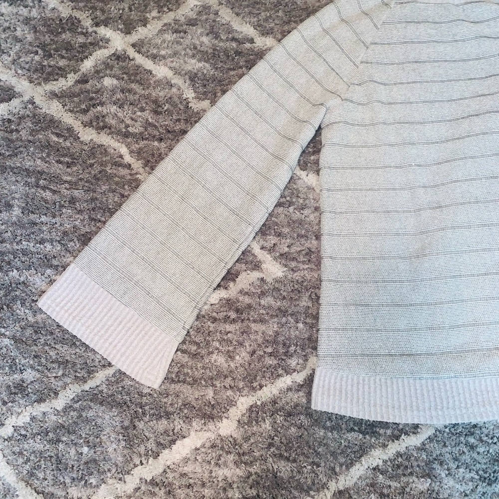 🍂Doe & Rae Cropped Sweater🍂 - Picture 5 of 6